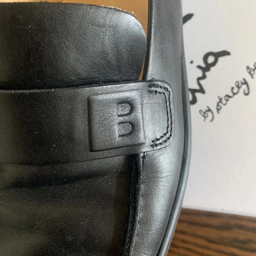 Bally Italy Women’s Leather loafer/Sneaker 37.5